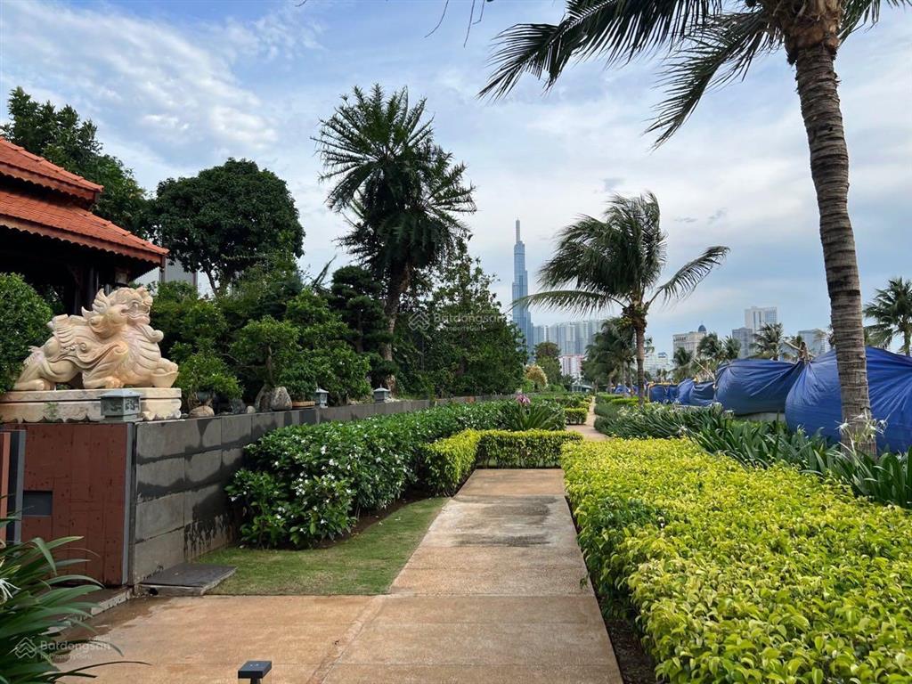 Cho thuê biệt thự mặt sông sài gòn holm residences villas thảo điền, quận 2.  0911 383 ***