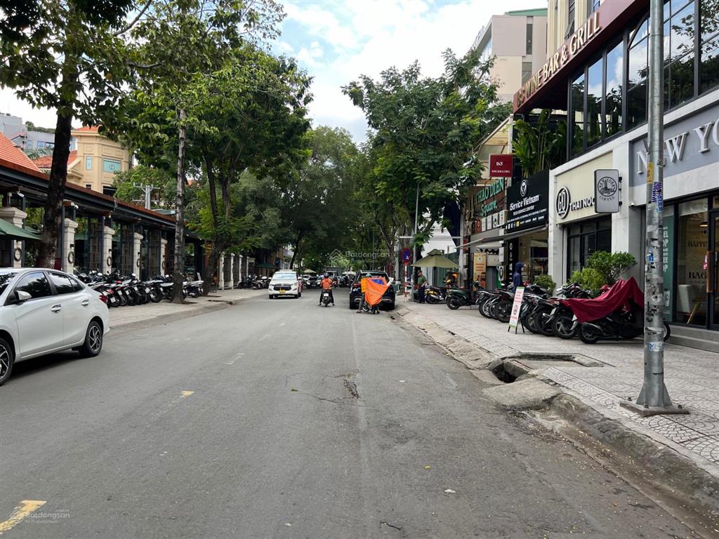 Bán đất 1603m2 đất ở mặt tiền đường hồng đức, phường bình thọ, quận thủ đức.  0911 383 ***