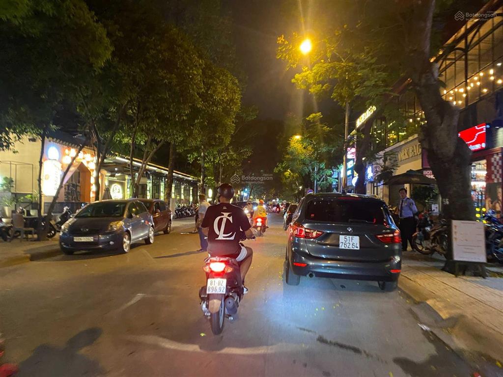Bán đất 1603m2 đất ở mặt tiền đường hồng đức, phường bình thọ, quận thủ đức.  0911 383 ***