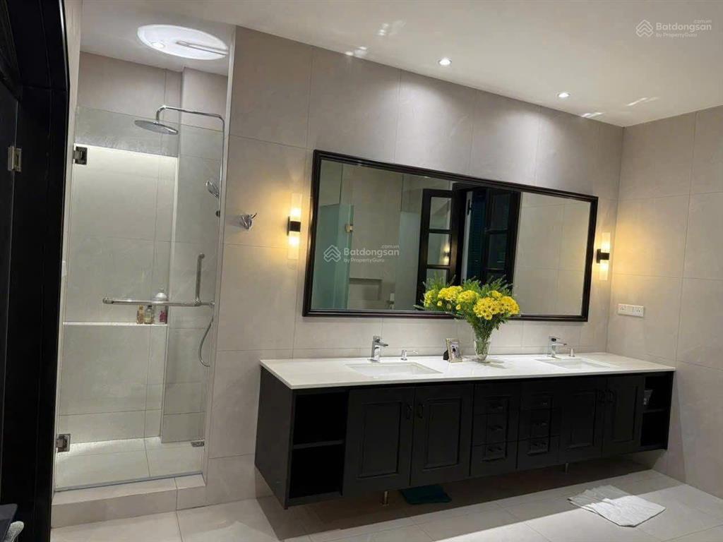 Cho thuê biệt thự compound đường nguyễn văn hưởng, phường thảo điền, quận 2. hoàng 0911 383 ***