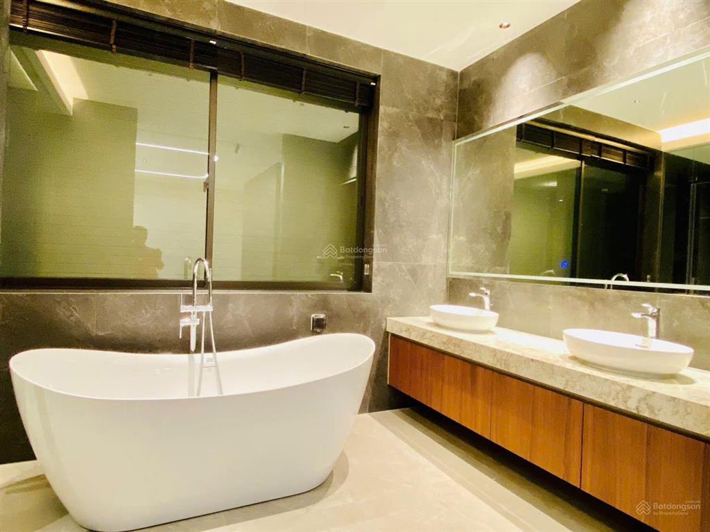 Cho thuê villa khu đường nguyễn văn hưởng, phường thảo điền, quận 2.
