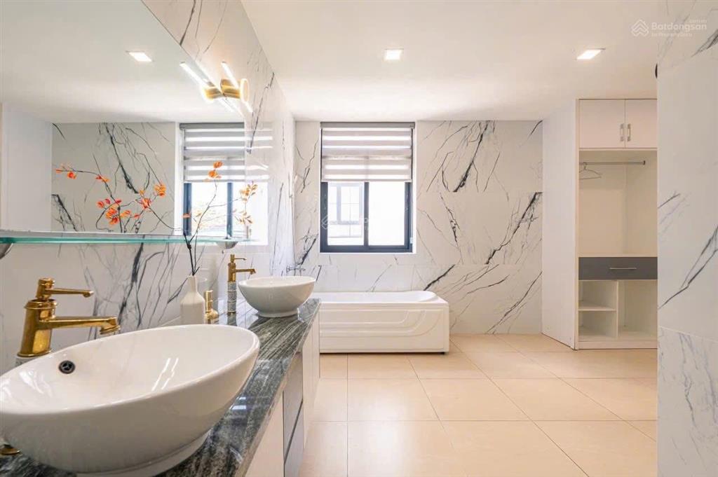 Cho thuê villa compound 24/24, đường quốc hương, phường thảo điền, quận 2   0911 383 ***  hoàng