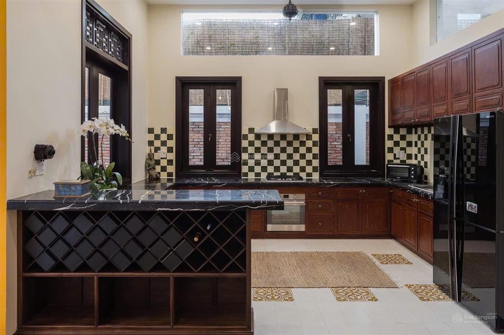 Cho thuê biệt thự 450m2 khu đường trần ngọc diện, phường thảo điền quận 2.