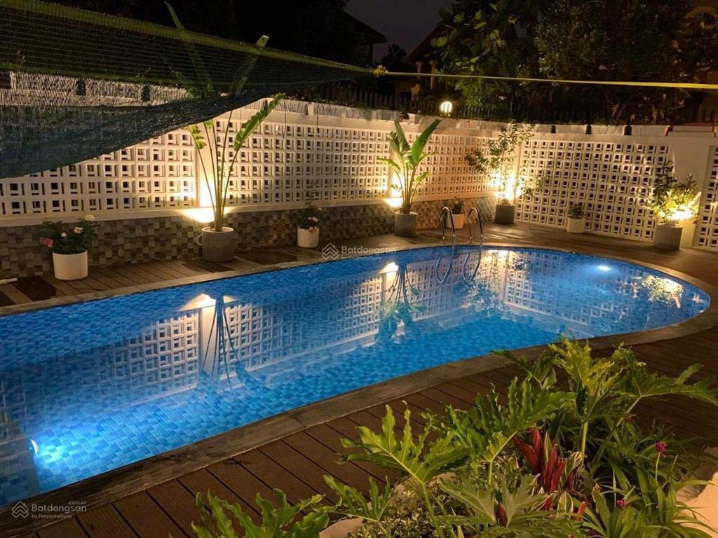 Cho thuê villa 500m2 khu compound đường nguyễn văn hưởng, phường thảo điền, quận 2.