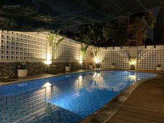 Cho thuê villa 500m2 khu compound đường nguyễn văn hưởng, phường thảo điền, quận 2.