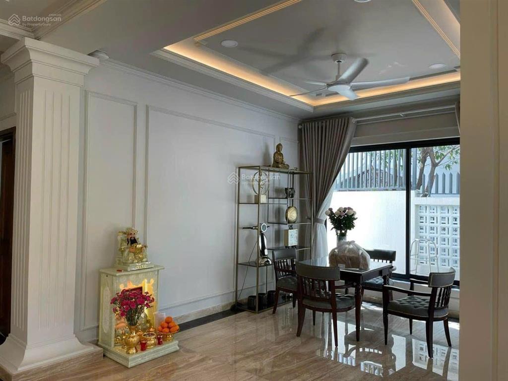 Cho thuê villa 500m2 khu compound đường nguyễn văn hưởng, phường thảo điền, quận 2.