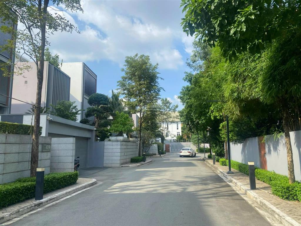 Bán villa holm residences mặt tiền đường nguyễn văn hưởng & mặt sông sài gòn, thảo điền, quận 2.