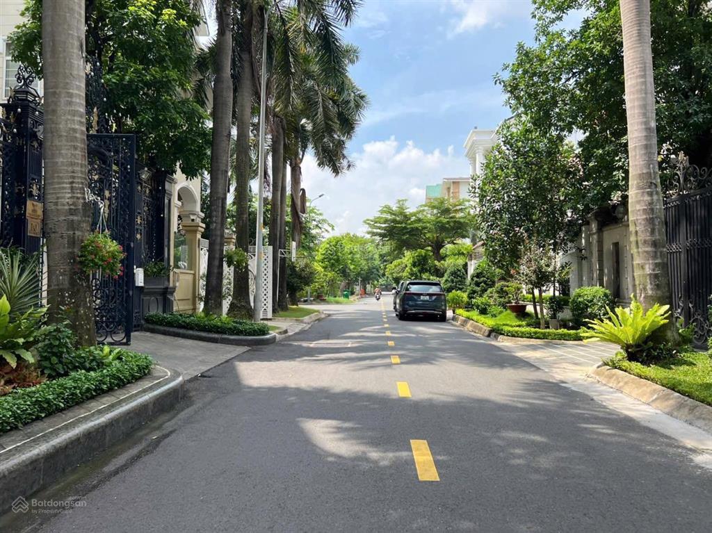 Bán đất biệt thự khu compound đường nguyễn văn hưởng, phường thảo điền, quận 2