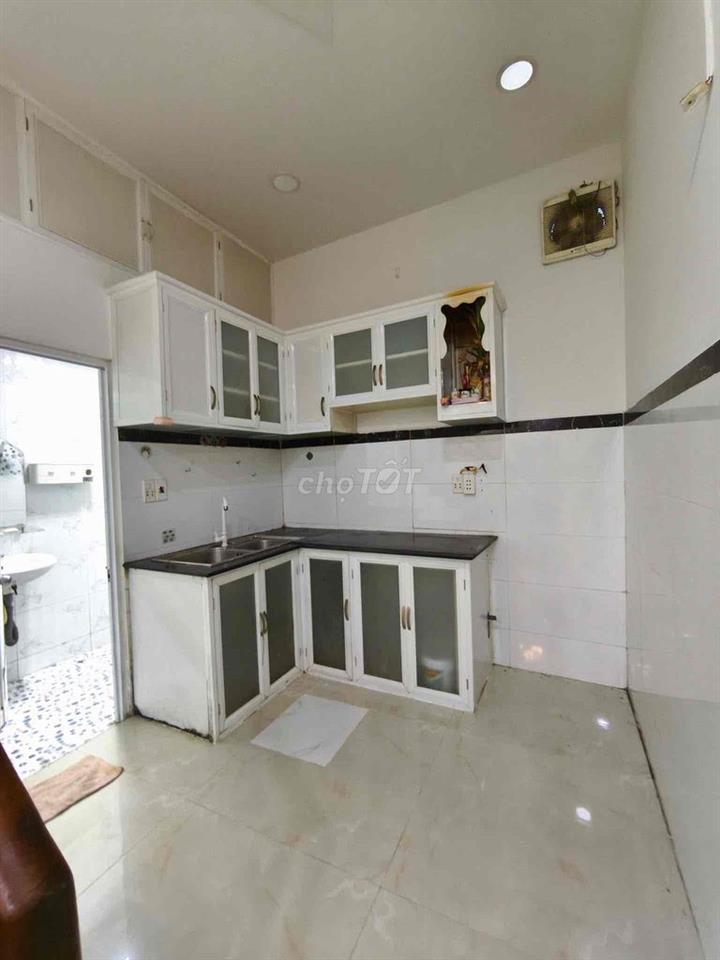 cho thuê nhà 2 tầng /2PN chợ Hiệp Bình chỉ 8tr hiệp bình chánh