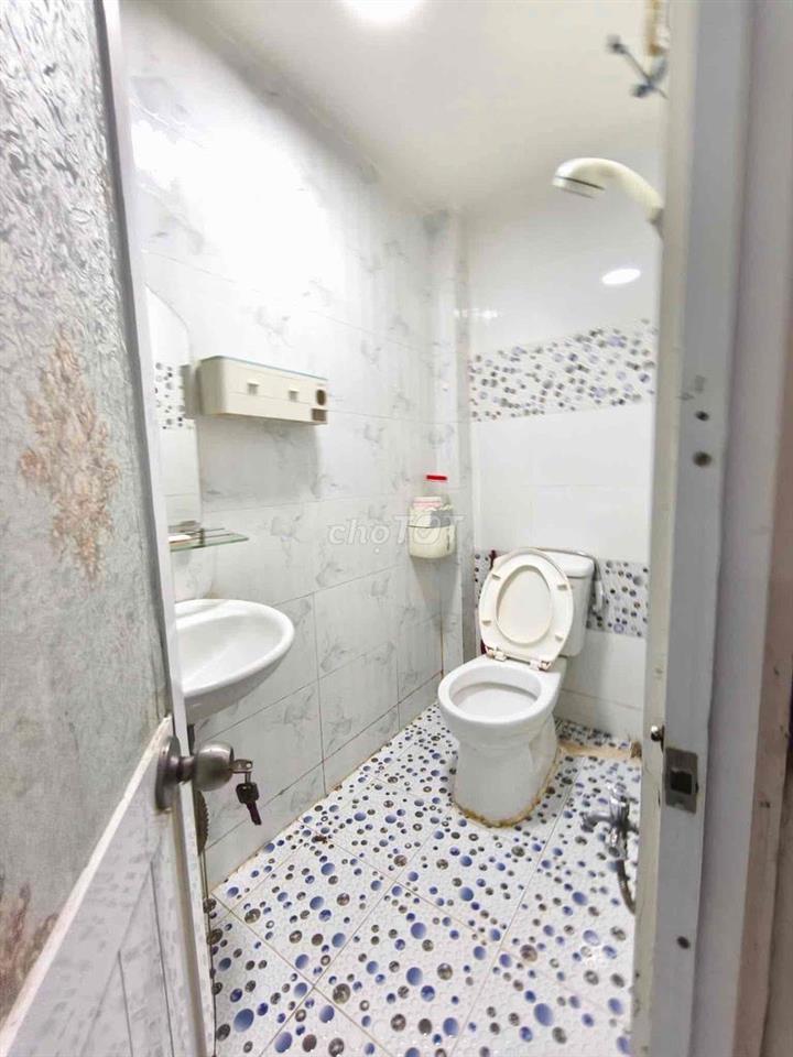 cho thuê nhà 2 tầng /2PN chợ Hiệp Bình chỉ 8tr hiệp bình chánh
