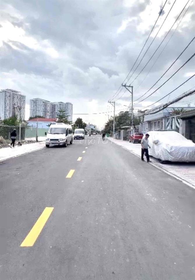 Bán đất rẻ 5.5 tỷ - 78m2( ngang 5.5m) đối diện Vạn Phúc City- Thủ Đức