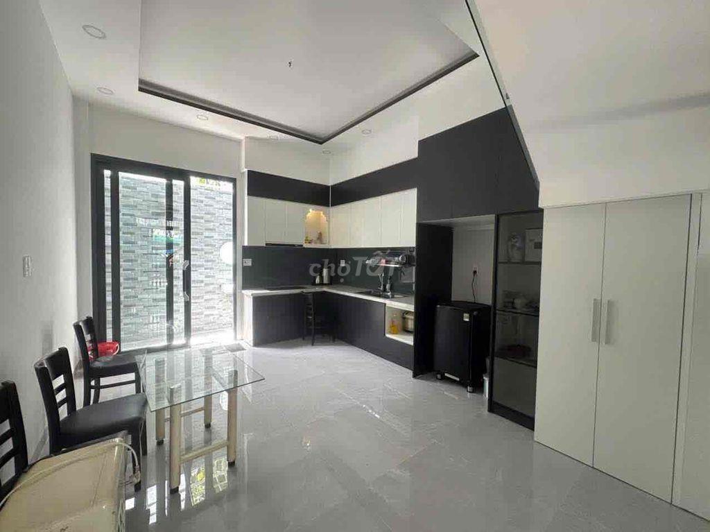 Cho thuê nhà 3 tầng/4PN hẻm oto gần 4S Linh Đông nhà mới 100%