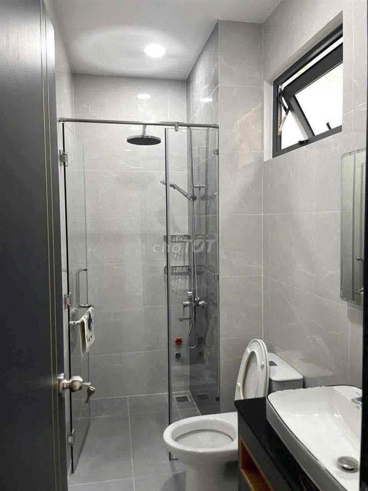 Cho thuê nhà 3 tầng/4PN hẻm oto gần 4S Linh Đông nhà mới 100%