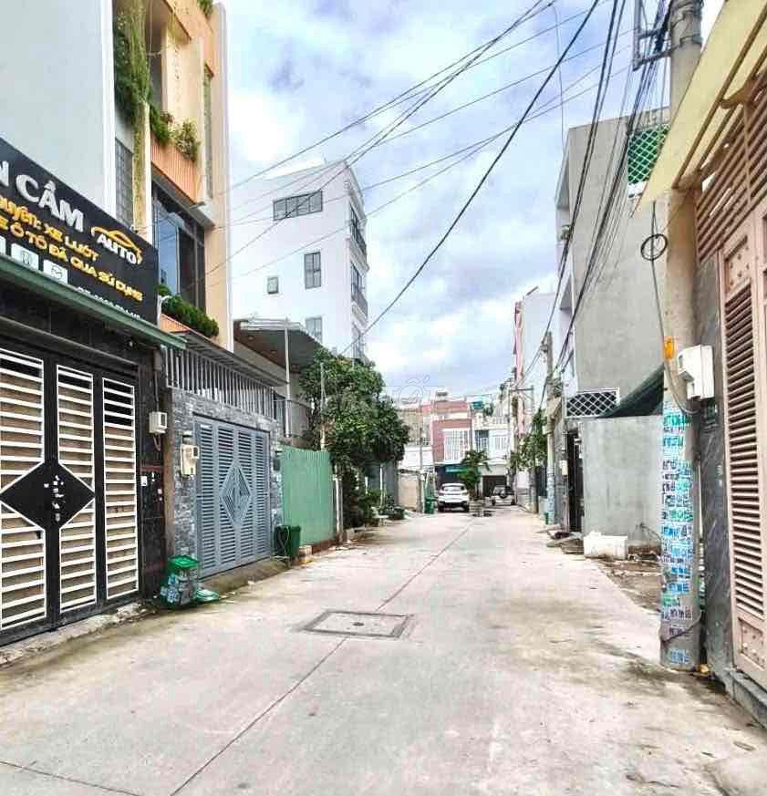 Cho thuê nhà 4 Tầng - 5PN hẻm 8m oto thông sát 4S Linh Đông