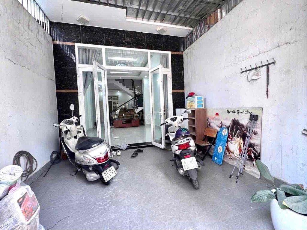 Cho thuê nhà 4 Tầng - 5PN hẻm 8m oto thông sát 4S Linh Đông