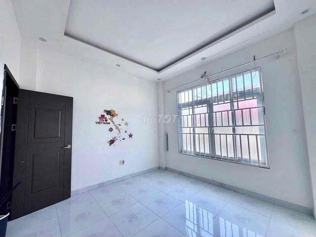 Cho thuê nhà 4 Tầng - 5PN hẻm 8m oto thông sát 4S Linh Đông