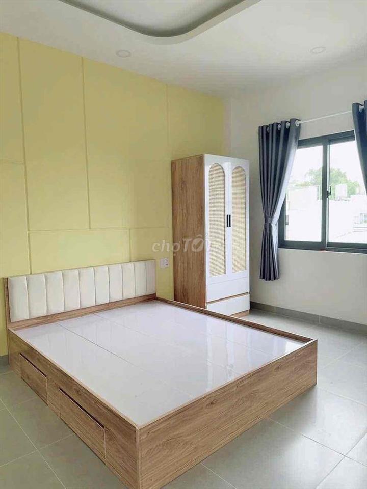Bán căn hộ dịch vụ 5 tầng-  50tr/ tháng Mặt Tiền đường số Linh Đông
