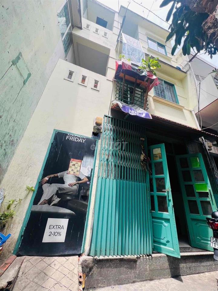 Nhà Ngô Gia Tự ,hơn 40m2 ,sd hơn 100m2  1xẹt gần mặt tiền , 3tầng BTCT