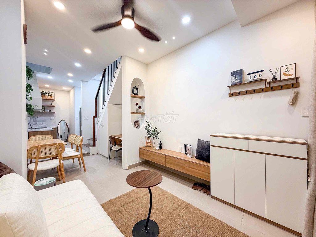 Nhà mặt tiền thụt,Khu VIP ,4tầng,3PN,nội thất cao cấp