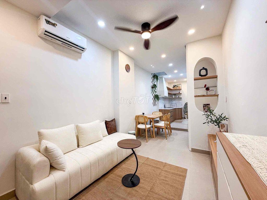 Nhà mặt tiền thụt,Khu VIP ,4tầng,3PN,nội thất cao cấp