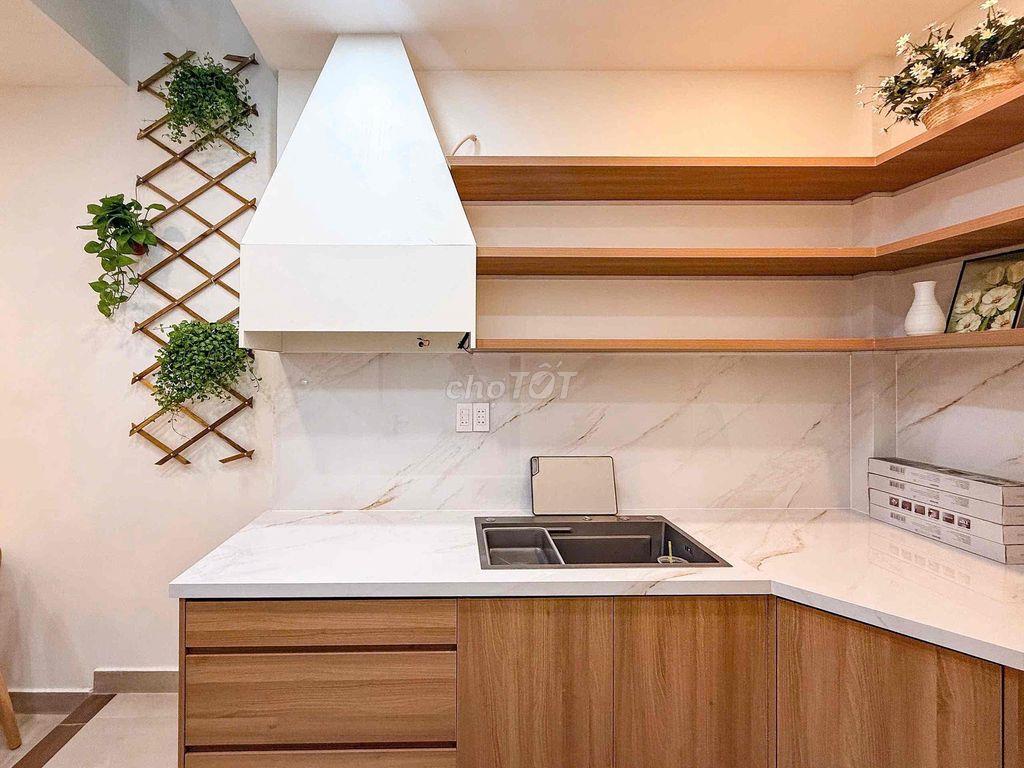 Nhà mặt tiền thụt,Khu VIP ,4tầng,3PN,nội thất cao cấp