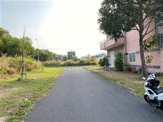 Bán đất giá rẻ gần ngay bệnh viện mới tp bà rịa ngay trung tâm phường đầy đủ tiện ích, sổ hồng