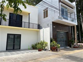 Bán nhà ngộp rẻ mặt tiền đường lớn dt52 trung tâm long phước tp bà rịa 93m2 3ty8 sổ hồng riêng