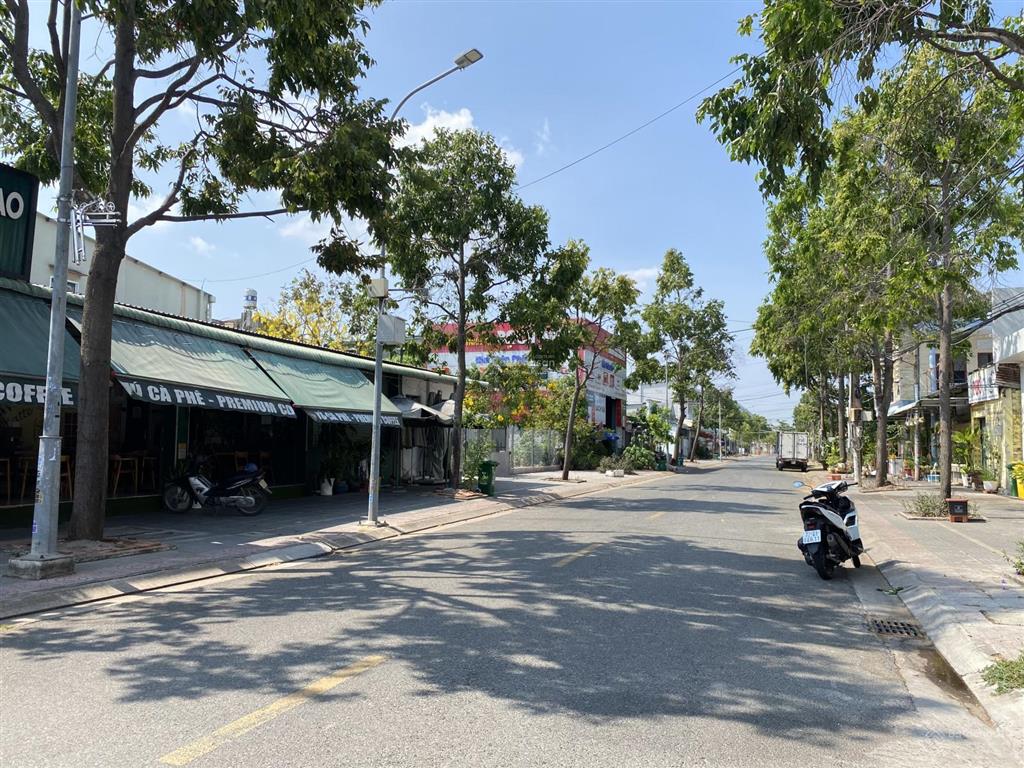 Cần bán lô đất mặt tiền tô nguyệt đình phường long hương ngay cổng chào tp bà rịa, giá rẻ cần bán