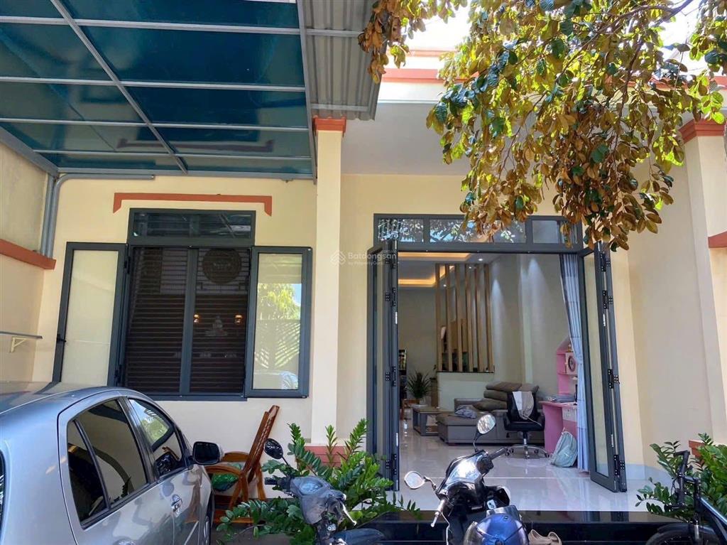 Chính chủ bán nhà hoà long thành phố bà rịa nhà đẹp xây tâm huyết nay cần tiến bán gấp giá rẻ.