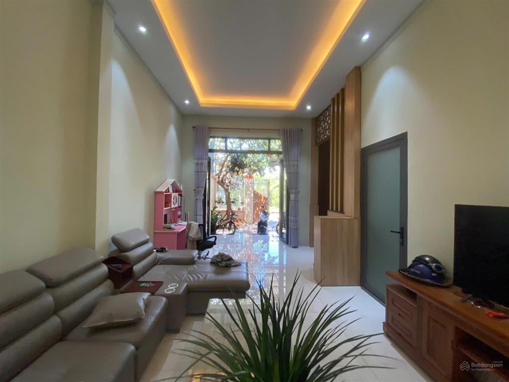 Chính chủ bán nhà hoà long thành phố bà rịa nhà đẹp xây tâm huyết nay cần tiến bán gấp giá rẻ.