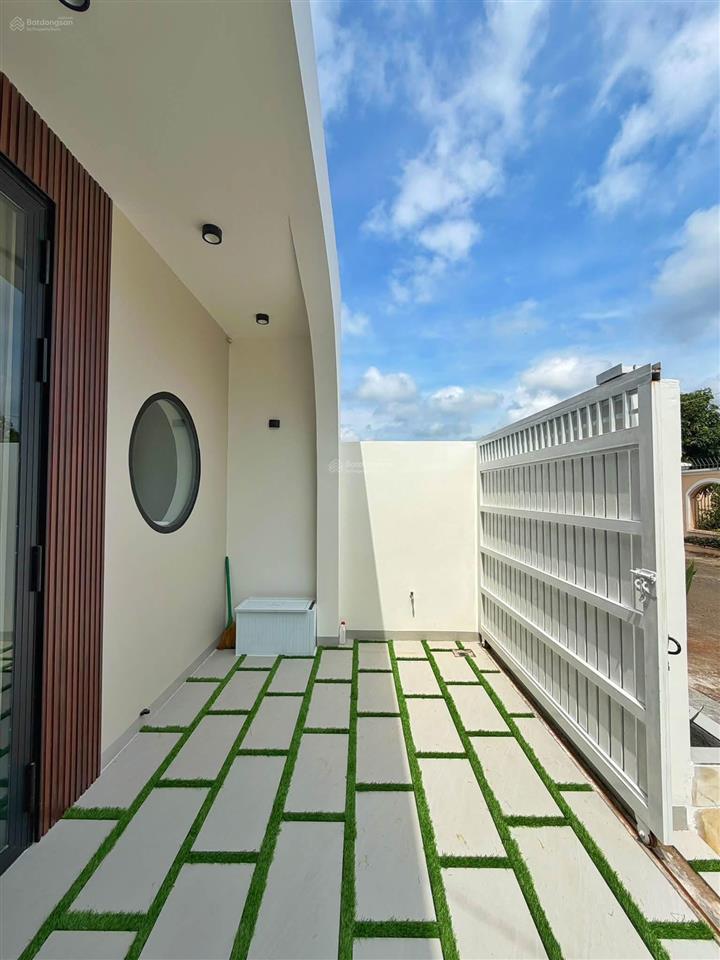 Nhà đẹp giá rẻ hòa long bà rịa p. tam long tp hcm. sổ hồng riêng, khu dân cư đường xe ô tô