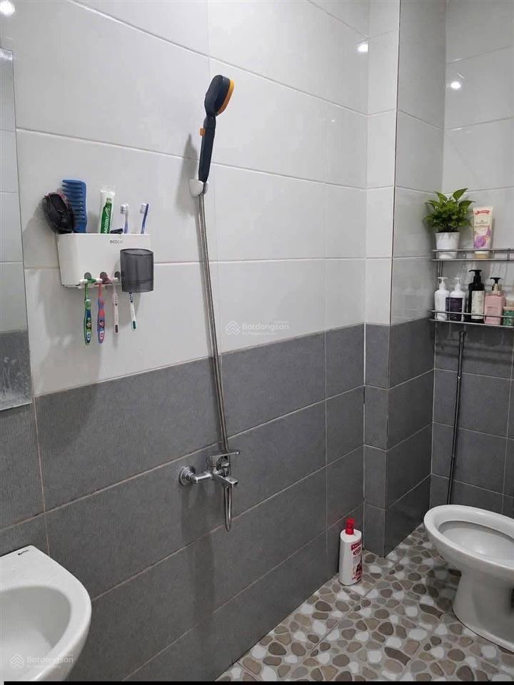 Nhà hoà long bà rịa phường tam long tp hồ chí minh giá rẻ sổ hồng riêng, cách bệnh viện bà rịa 500m