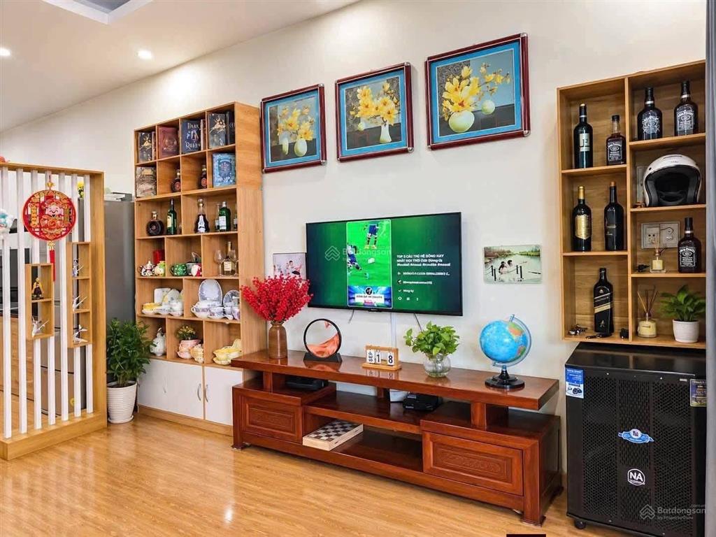 Nhà hoà long bà rịa phường tam long tp hồ chí minh giá rẻ sổ hồng riêng, cách bệnh viện bà rịa 500m
