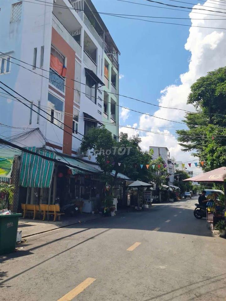 Bán nhà mặt tiền đường số Tân Quy, Quận 7, dt 8 x 18, nhà 3 tầng 23 tỷ