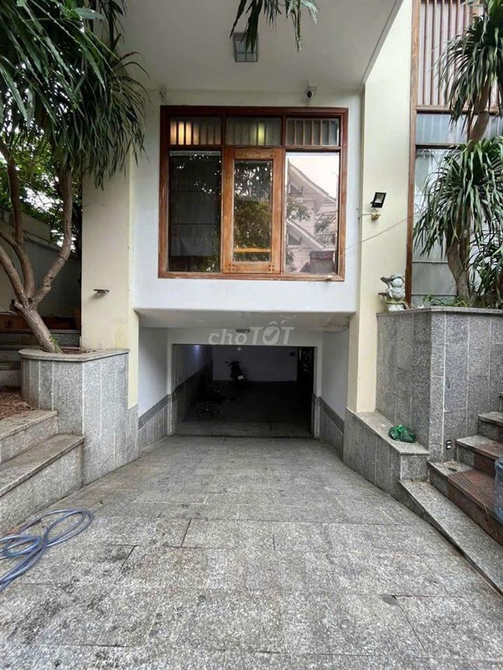 Cho thuê Biệt Thự nguyên căn, Quận 7, dt 12 x 19, hầm 4 tầng, 75trieu