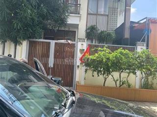 Cho thuê Biệt Thự nguyên căn, Quận 7, dt 12 x 19, hầm 4 tầng, 75trieu