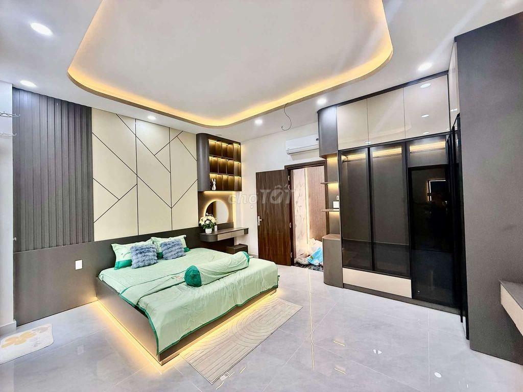 BÁN NHÀ PHỐ LIỀN KỀ, PHẠM HỮU LẦU, Q7?
