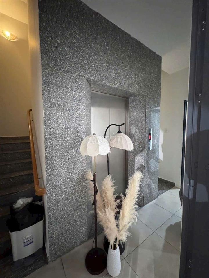 Cho thuê biệt thự nguyên căn, KDC Him Lam, Quận 7, dt 10x20, hầm 4 tầg