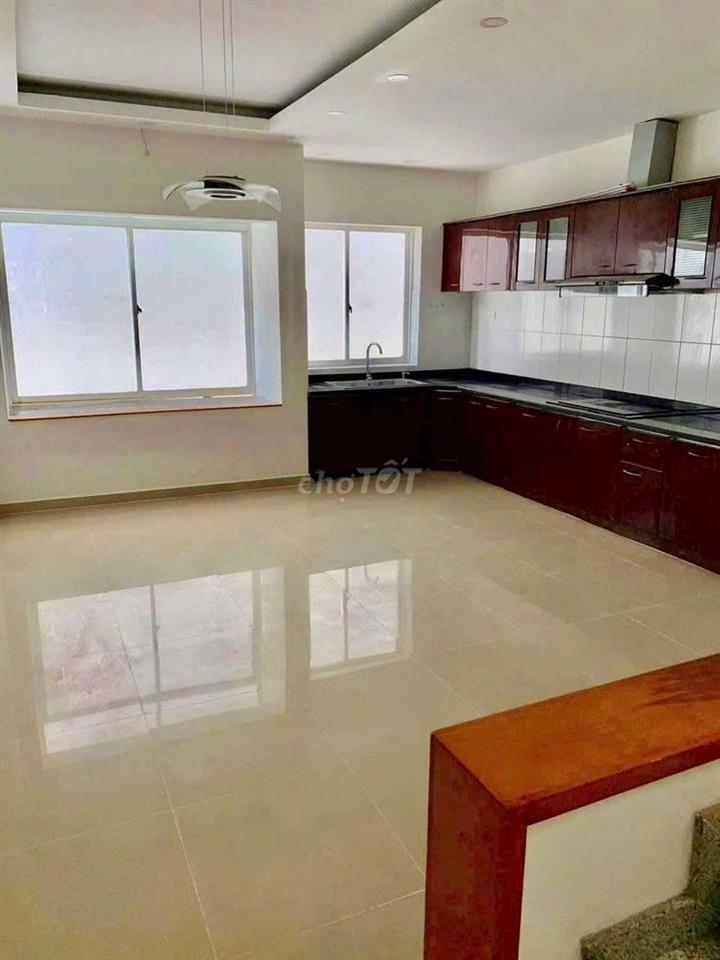 Cho thuê nhà phố nguyên căn, 5x20, kdc Trung Sơn, Bình Chánh, kế Q7