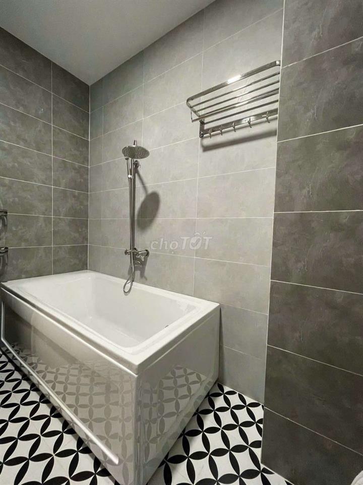 Cho thuê nhà nguyên căn, đường số Phạm Hữu Lầu, Q7, dt 4X18, nhà 4tang