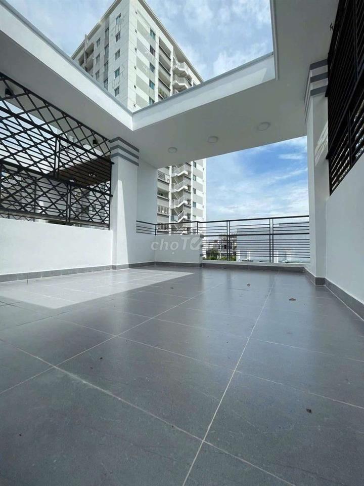 Cho thuê nhà nguyên căn, đường số Phạm Hữu Lầu, Q7, dt 4X18, nhà 4tang