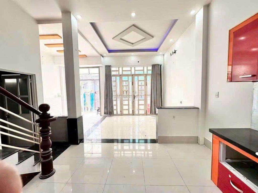 Cho thuê nhà nguyên căn hxh Gò Ô Môi, Phú Thuận, Q7,dt 7,2X8,6, nhà 3t