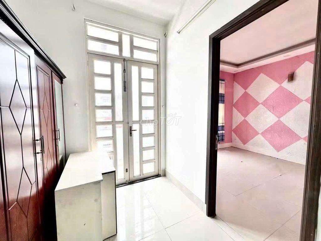 Cho thuê nhà nguyên căn hxh Gò Ô Môi, Phú Thuận, Q7,dt 7,2X8,6, nhà 3t