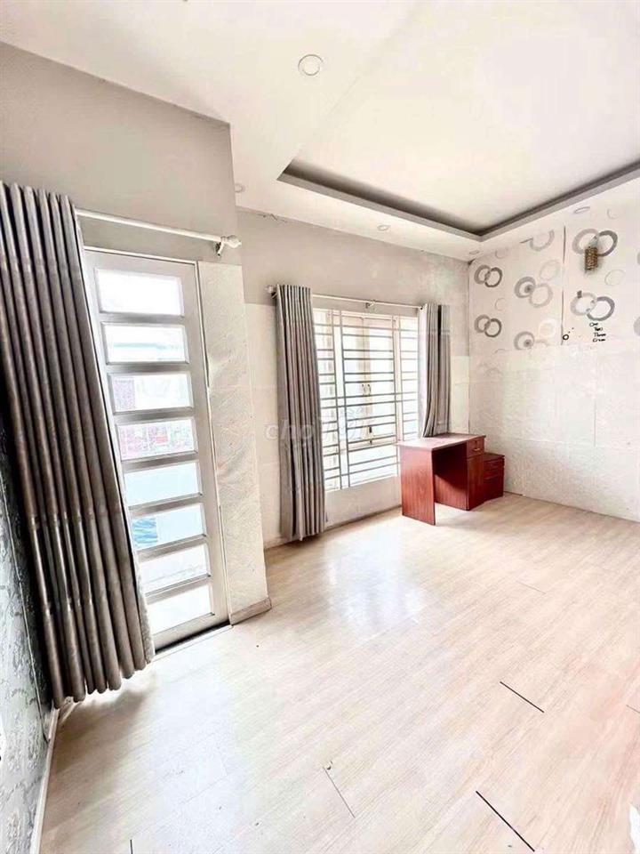 Cho thuê nhà nguyên căn hxh Gò Ô Môi, Phú Thuận, Q7,dt 7,2X8,6, nhà 3t
