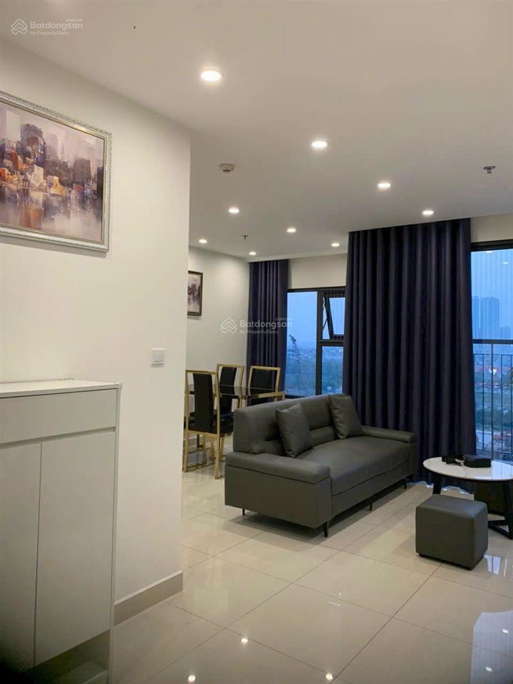 Cho thuê căn hộ vinsmart city 65m, 2 ngủ, phòng đẹp, view thoáng chỉ 12tr/1th