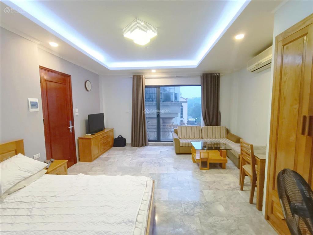 Chính chủ cho thuê căn 1 phòng ngủ 1 phòng khách kim mã  view lotte