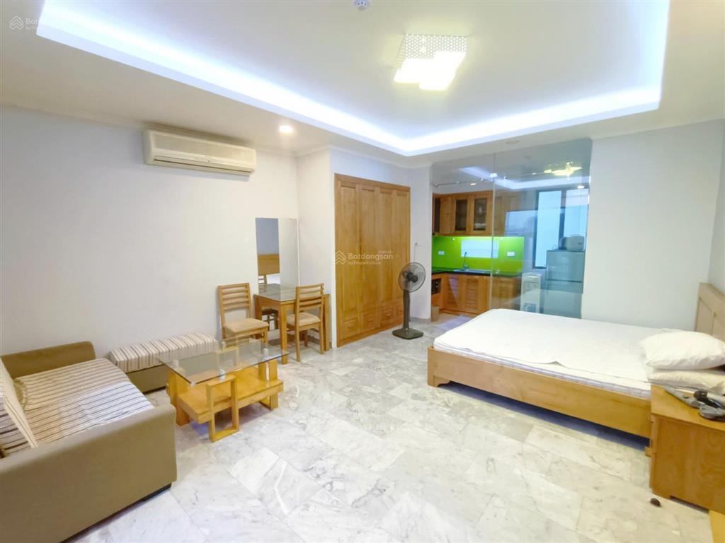 Chính chủ cho thuê căn 1 phòng ngủ 1 phòng khách kim mã  view lotte