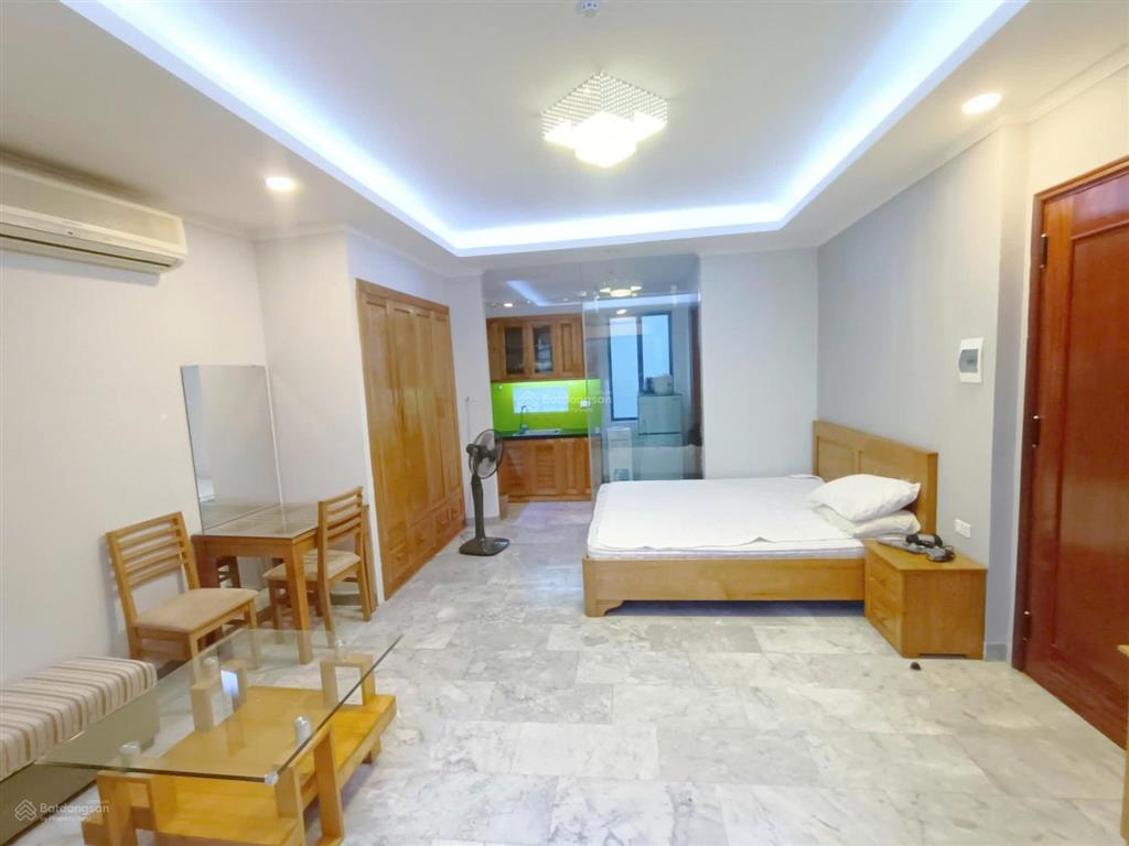 Chính chủ cho thuê căn 1 phòng ngủ 1 phòng khách kim mã  view lotte