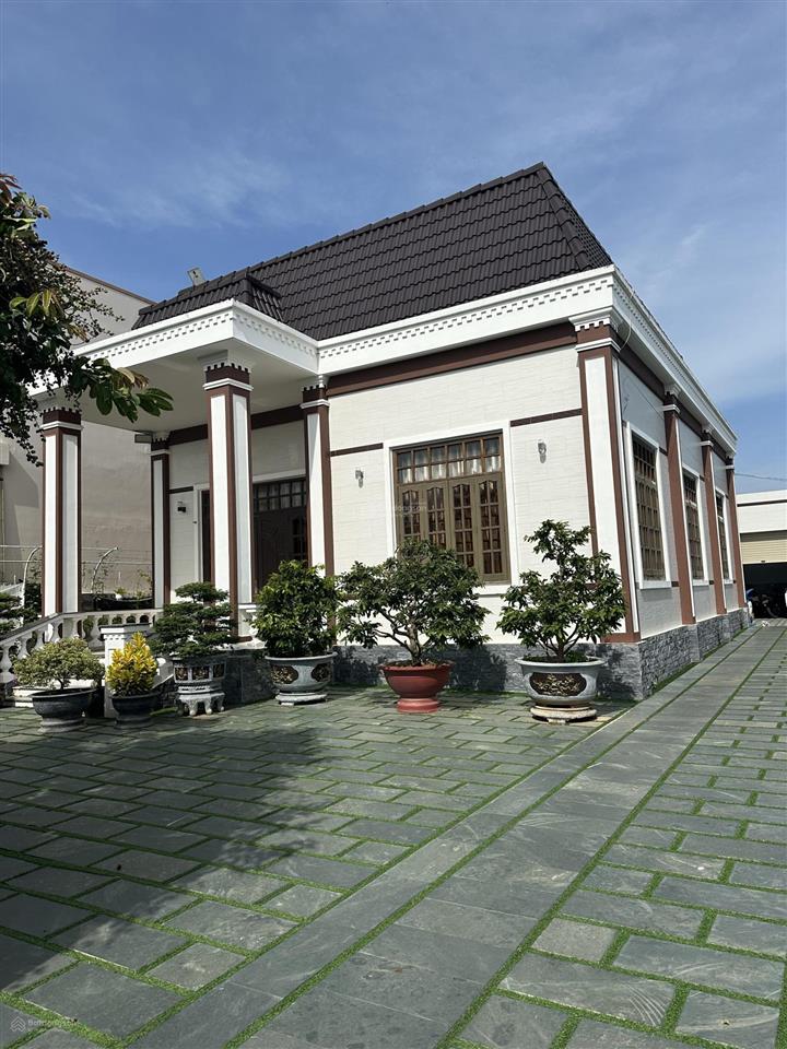 Siêu phẩm villa nghĩ dưỡng gần hồ bà tô ( xã hồ tràm  tp. hcm