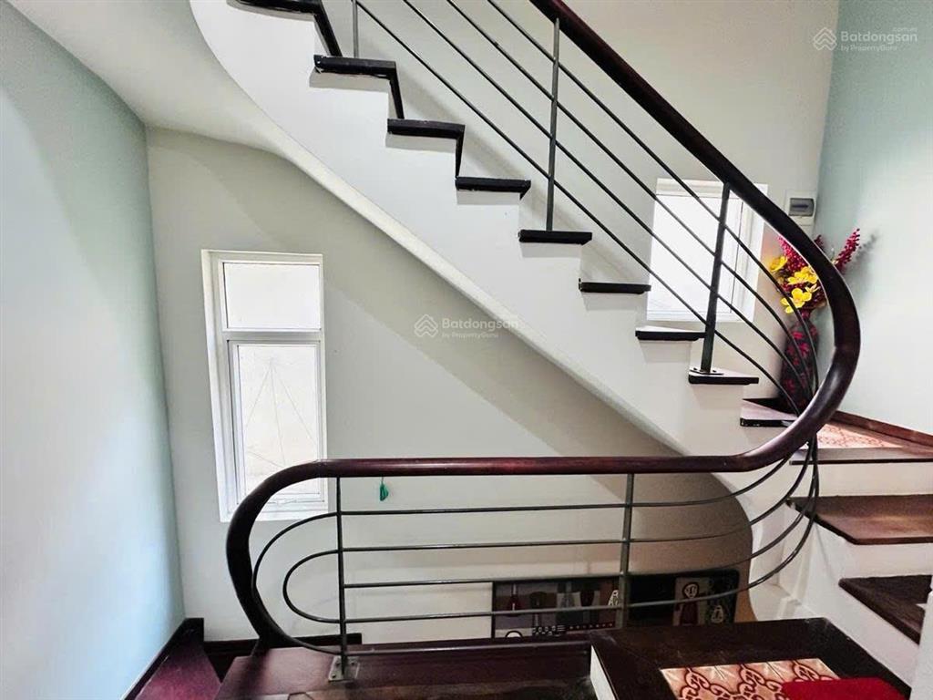 Đặng thai mai, dt 75mx4t, mt 6,5m lô góc 2 mặt đường, 3 mặt thoáng, thuê 40 triệu/tháng, 18,8 tỷ